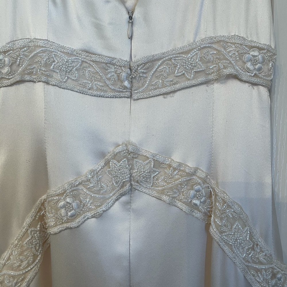 Custom Vintage inspired Wedding Gown - Picture 7 of 11